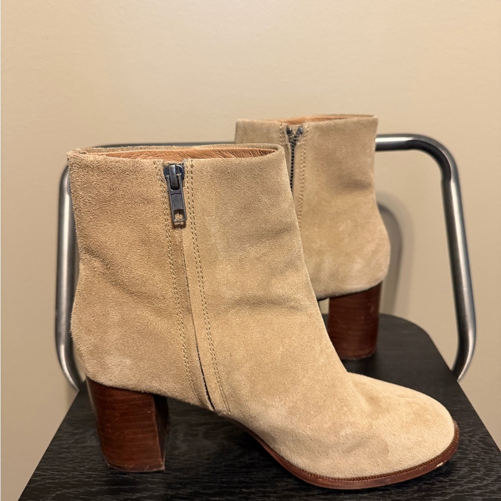 Madewell Beige Suede Ankle Booties 6.5 Stacked Heel - Picture 8 of 16